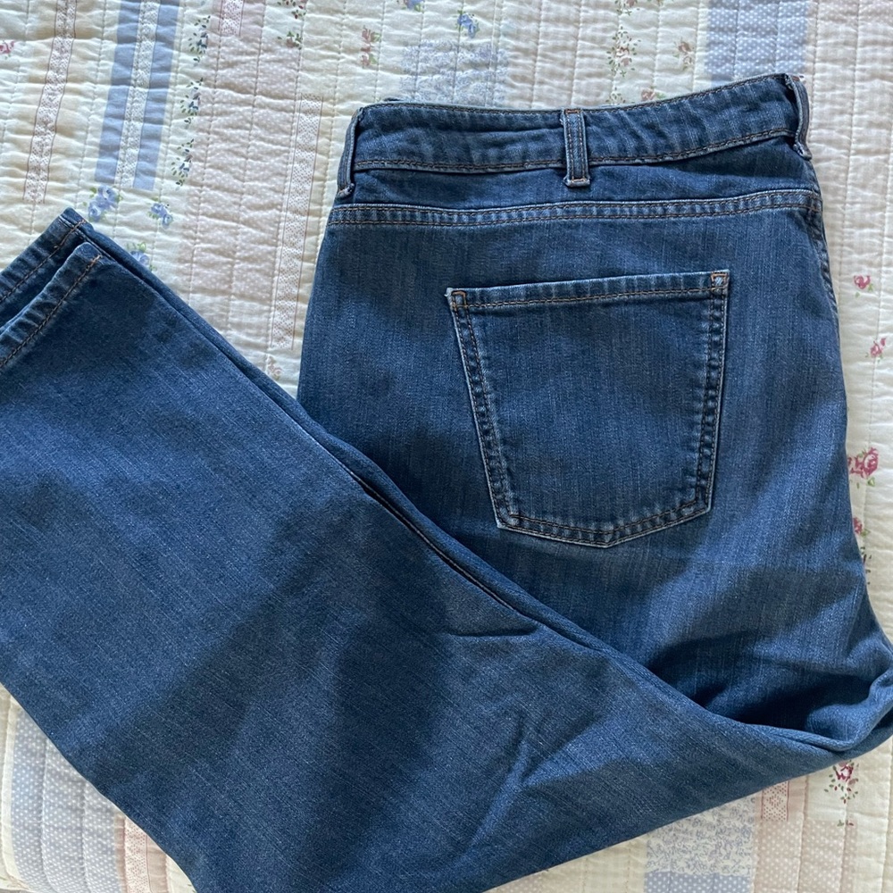 Boden straight leg capris